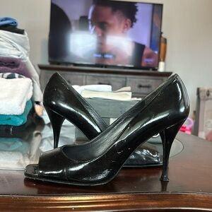 Black Peep Toe Toe Stuart Weitzman Pump